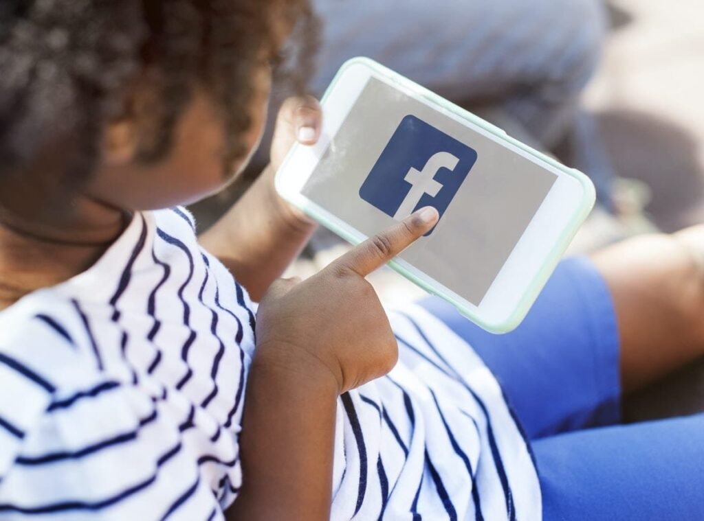 5 Ways to Ensure Your Child’s Safety on Social Media